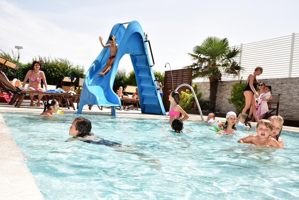 Hotel Fedora Riccione Eksteriør bilde