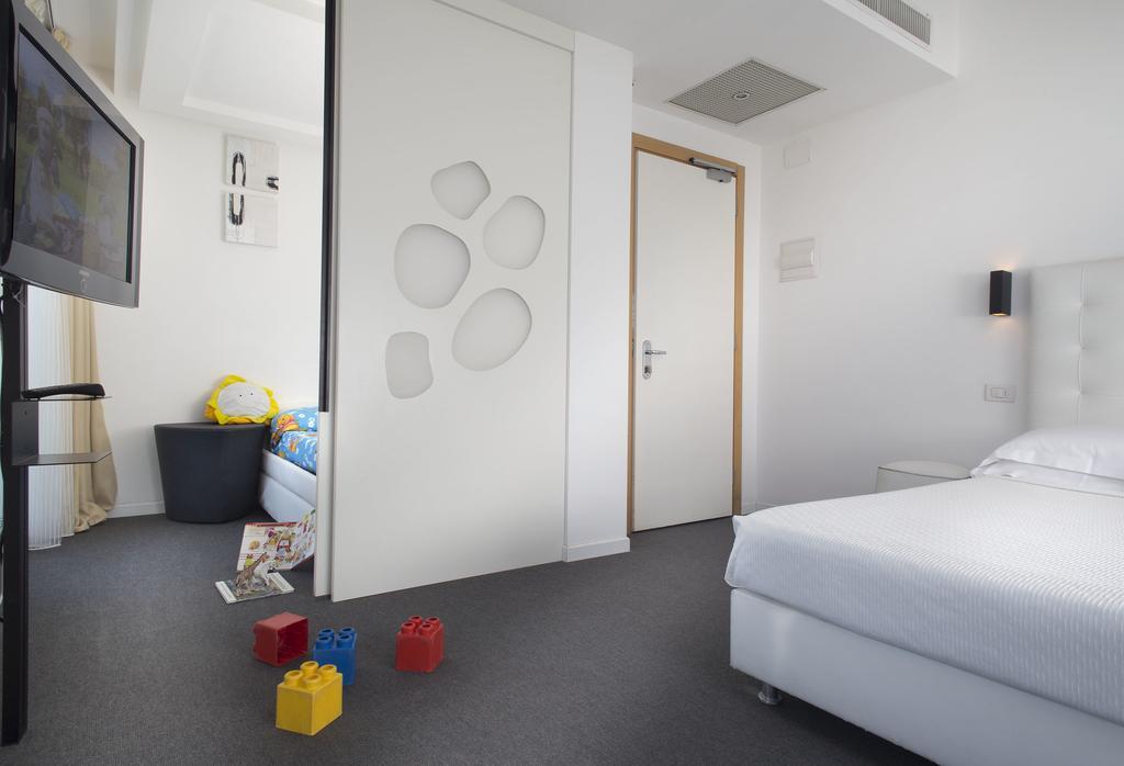 Hotel Fedora Riccione Eksteriør bilde