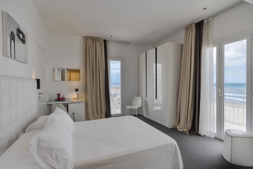 Hotel Fedora Riccione Eksteriør bilde